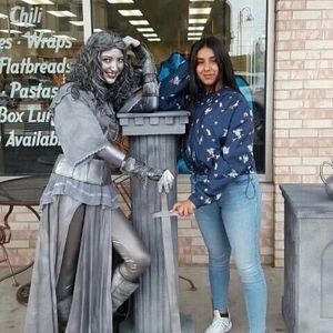 Meet your Posher, Luz maria